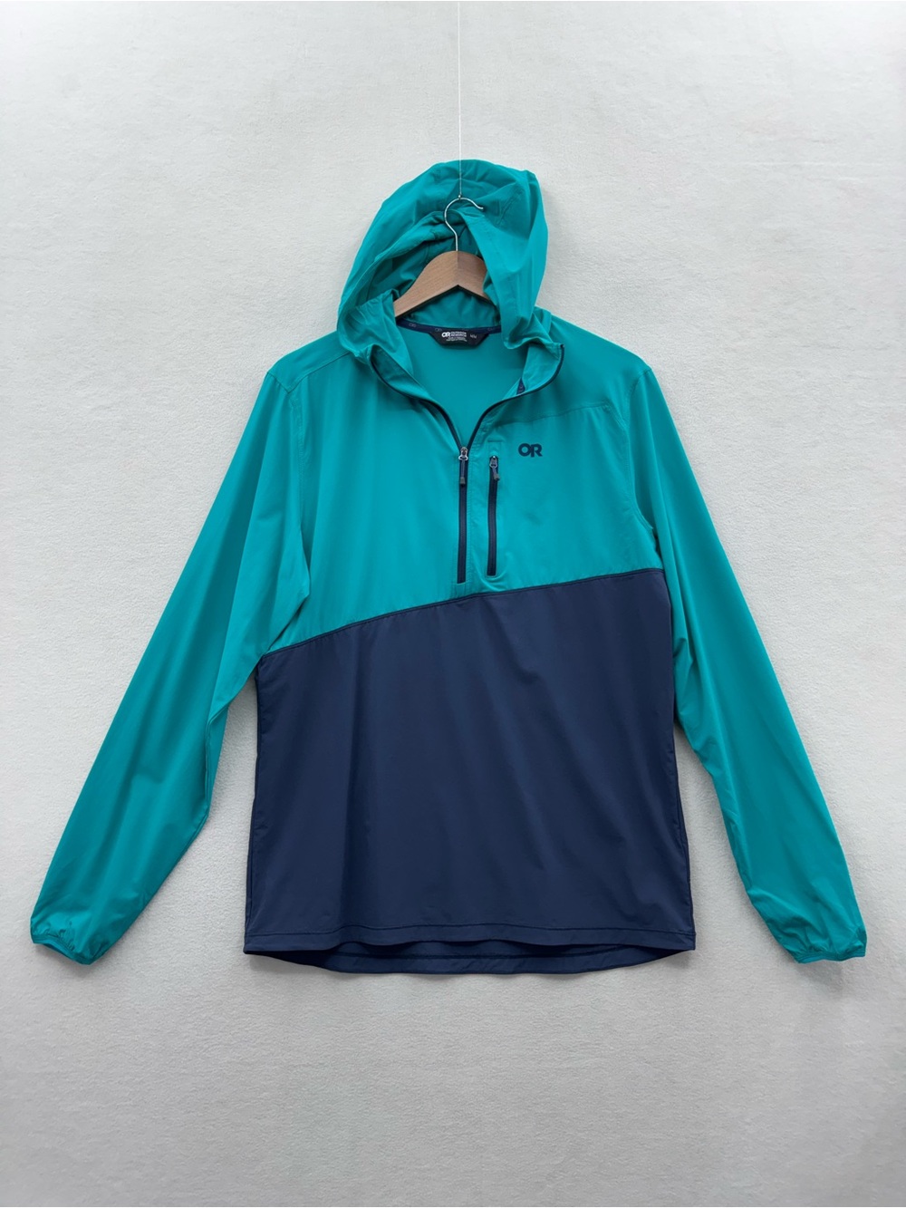 Outdoor Research Men's Medium Ferrosi Anorak Lightweight Hiking Pullover Jacket